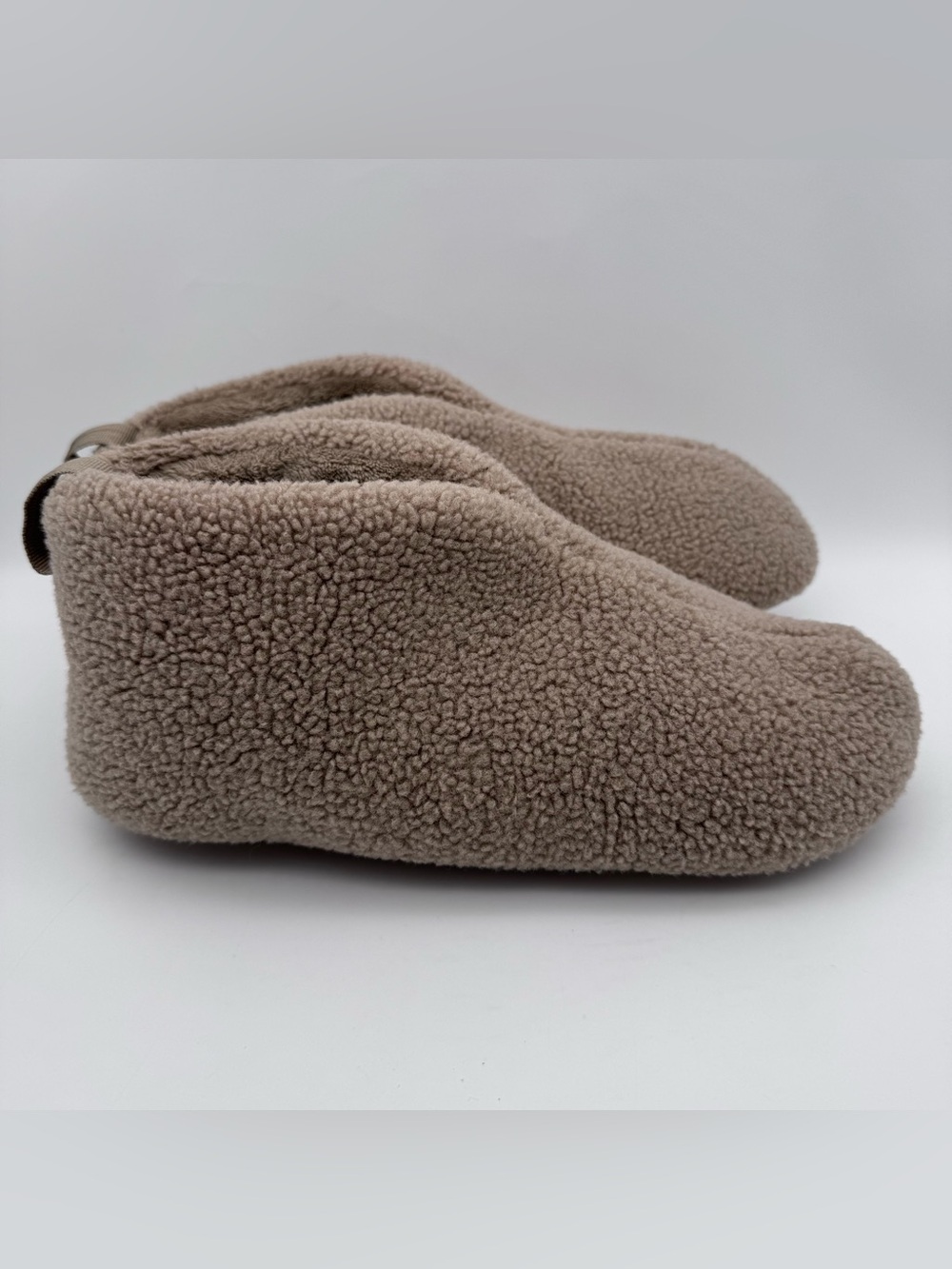 Bombas Cabin Bootie Slippers Fawn Taupe Women Size 9 Cozy Warm Indoor EUC
